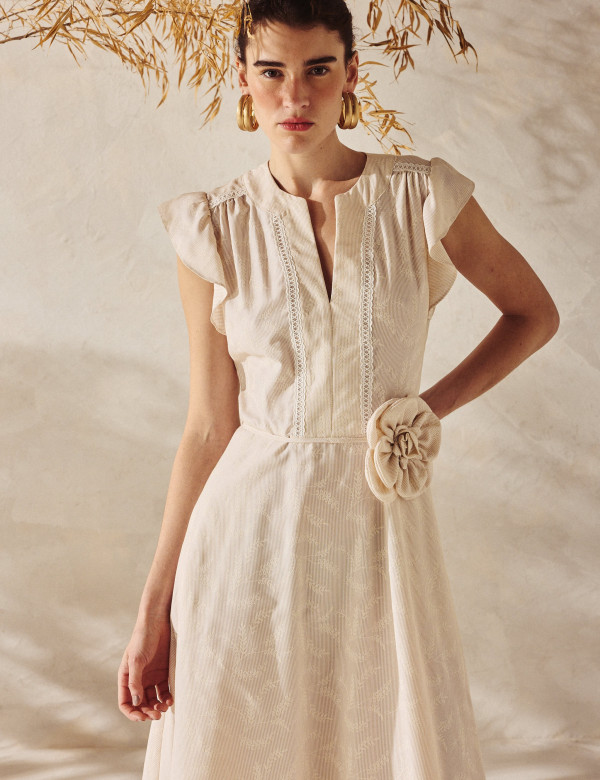 Vestido Bordado Emiliana Creme